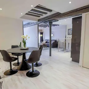 https://le-jasmin-appart-spacieux-hyper-centre-netflix.hotels-rhonealpes.com